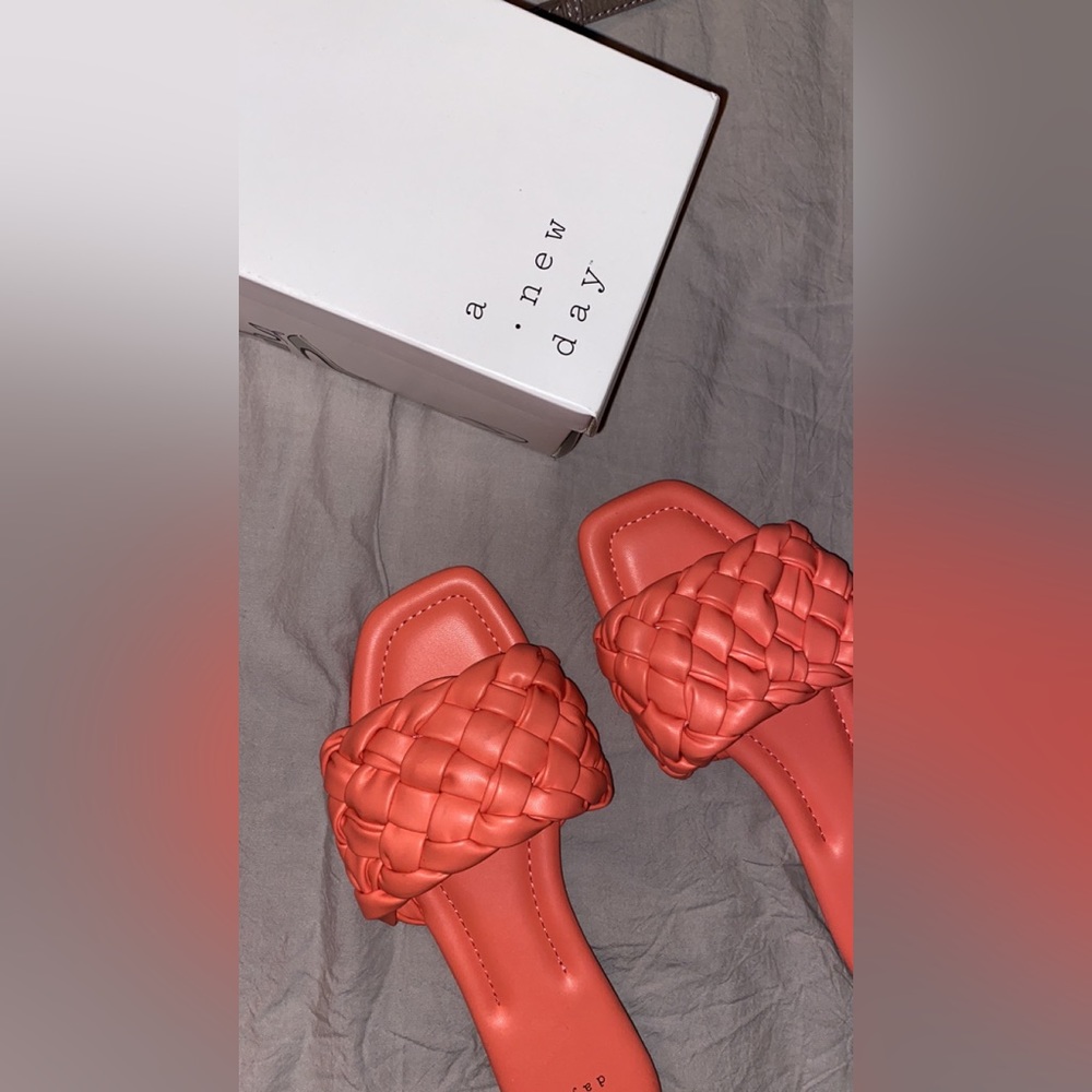 Target - Slide sandals - Picture 3 of 4